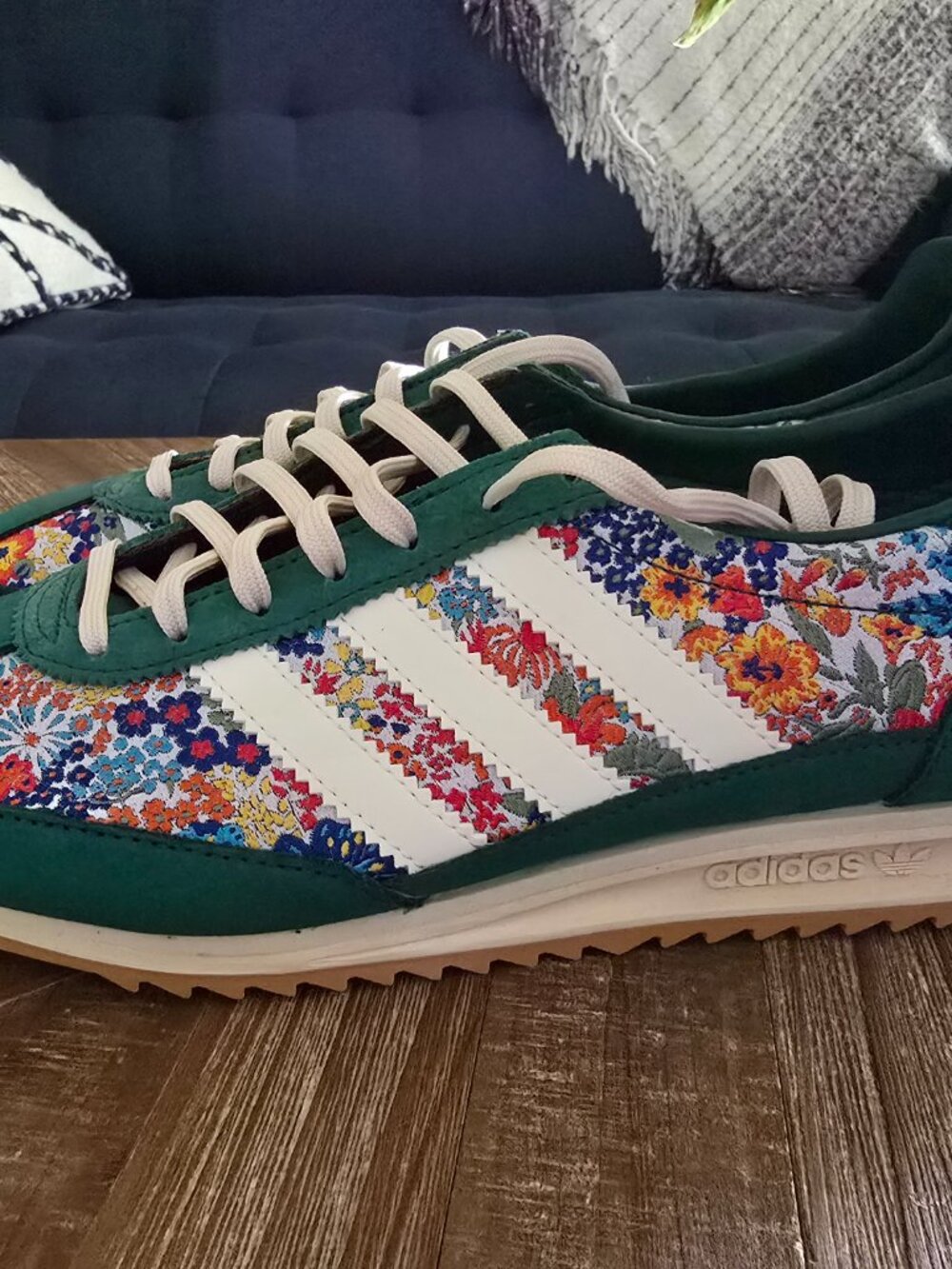 Size 8.5 - Liberty London x adidas SL72 OG Floral Embroidery W - Picture 4 of 8